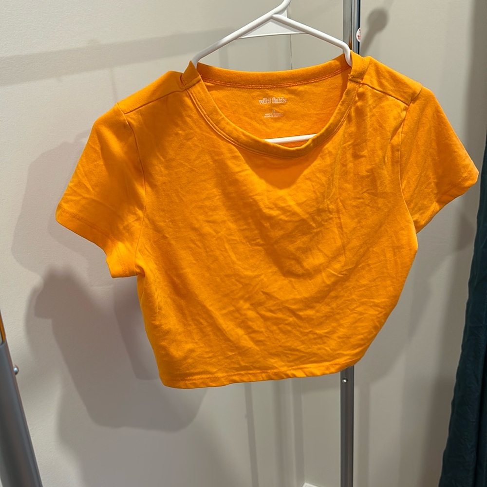 Cropped tshirt